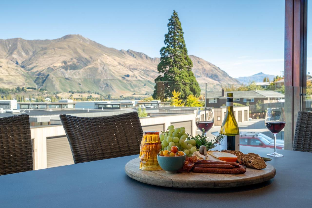 Winona Of Wanaka - Luxury Lakefront Apartment Eksteriør billede