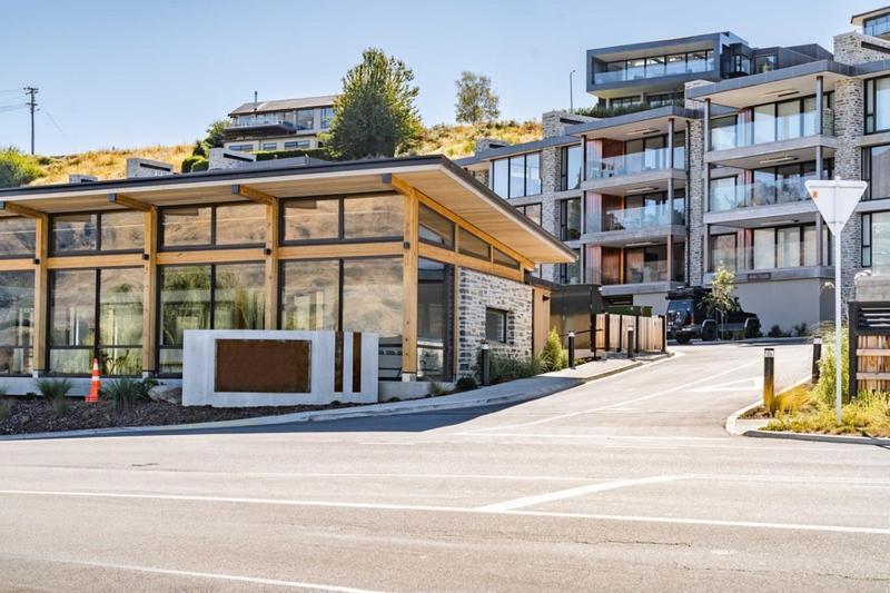 Winona Of Wanaka - Luxury Lakefront Apartment Eksteriør billede